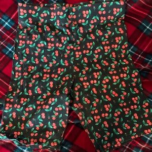 Cherry biker shorts